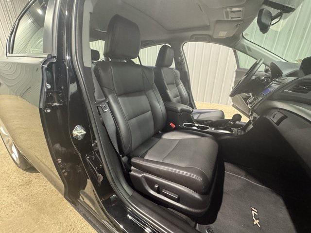 Photo of 2016 Crystal Black Pearl Acura ILX