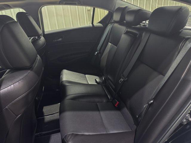 Photo of 2016 Crystal Black Pearl Acura ILX