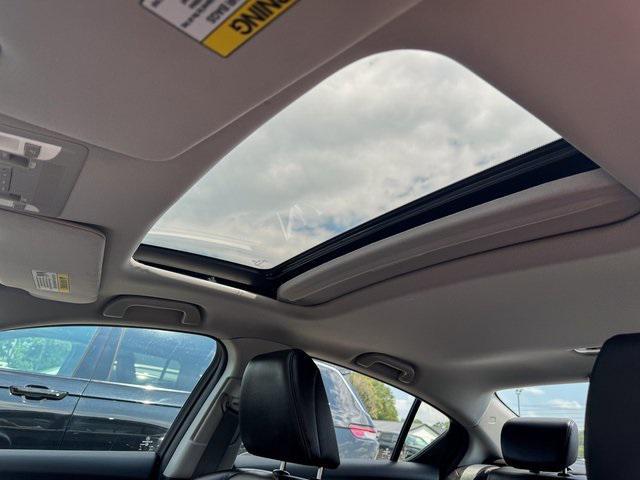 Photo of 2016 Crystal Black Pearl Acura ILX