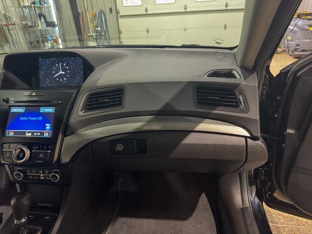 Photo of 2016 Crystal Black Pearl Acura ILX