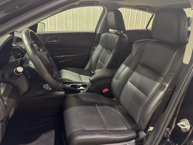 Photo of 2016 Crystal Black Pearl Acura ILX