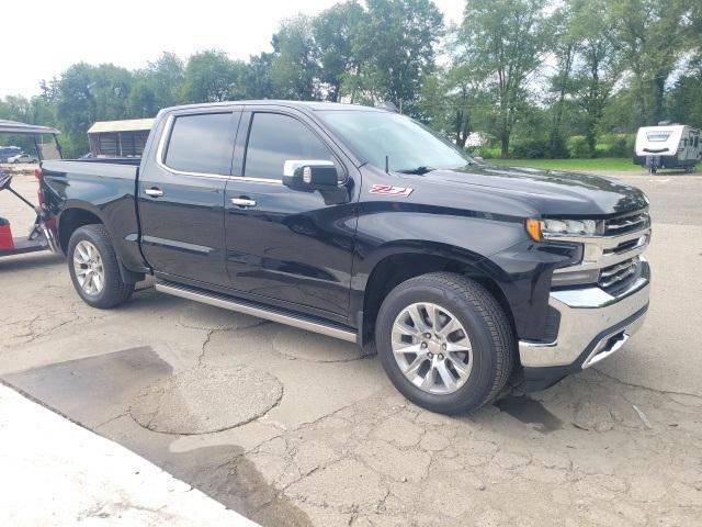 Photo of 2021 Black Chevrolet Silverado 1500
