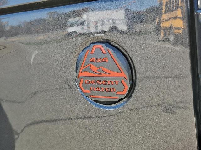 Photo of 2025 Granite Crystal Clearcoat Metallic Jeep Gladiator