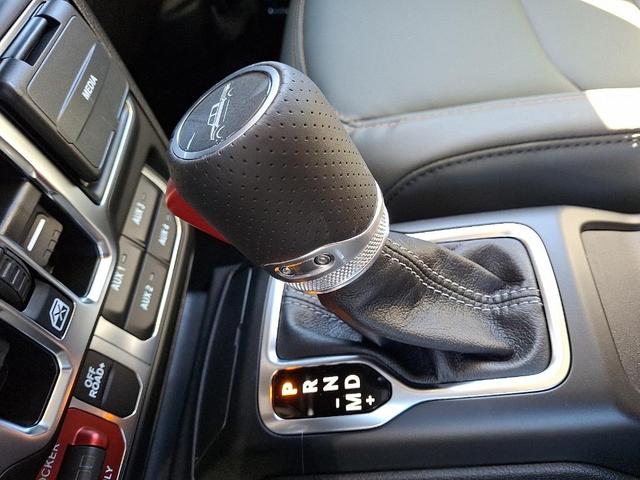 Photo of 2025 Granite Crystal Clearcoat Metallic Jeep Gladiator