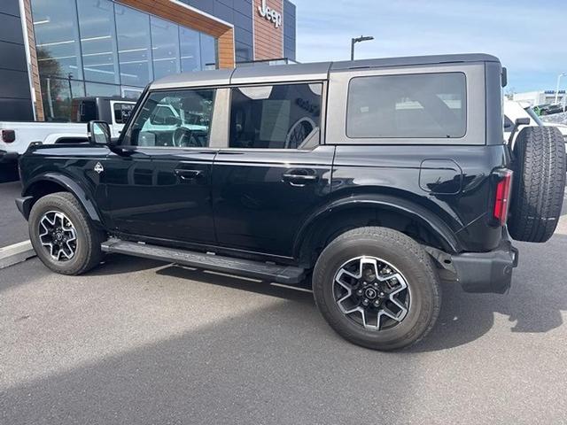 Photo of 2023 Shadow Black Ford Bronco