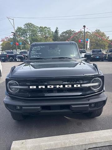 Photo of 2023 Shadow Black Ford Bronco