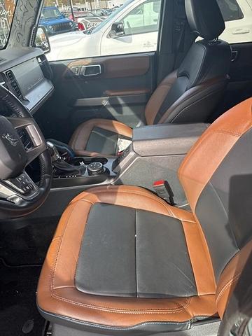 Photo of 2023 Shadow Black Ford Bronco