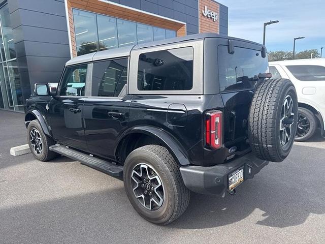 Photo of 2023 Shadow Black Ford Bronco