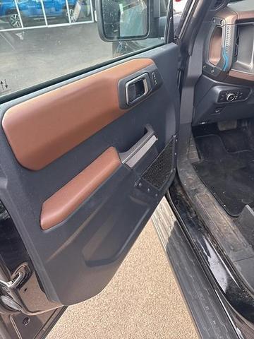 Photo of 2023 Shadow Black Ford Bronco