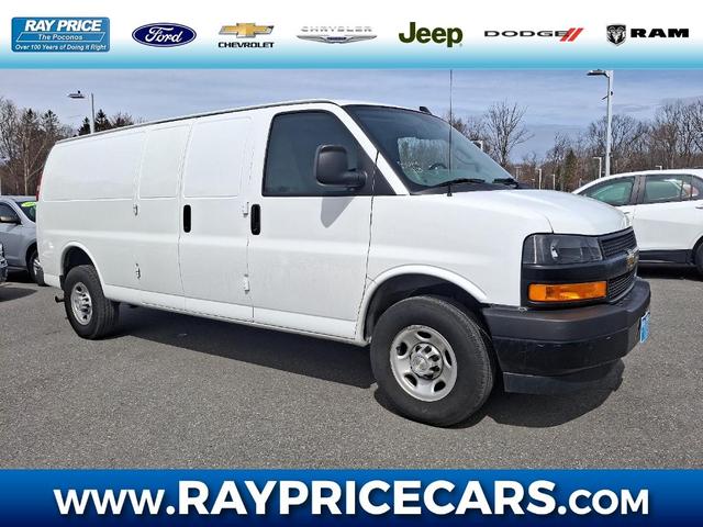 2022 Chevrolet Express 2500