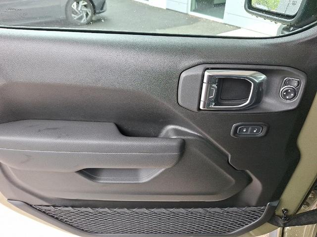 Photo of 2025 41 PJ5 Jeep Wrangler