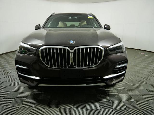Photo of 2022 Sparkling Brown Metallic BMW X5