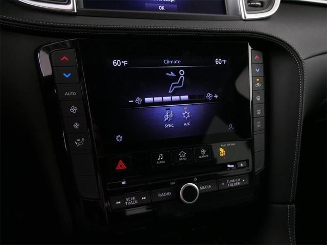 Photo of 2024 Black Obsidian INFINITI QX50