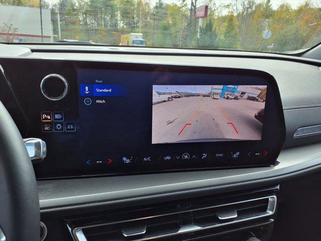 Photo of 2025 Lakeshore Blue Metallic Chevrolet Traverse