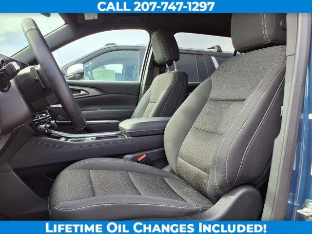 Photo of 2025 Lakeshore Blue Metallic Chevrolet Traverse