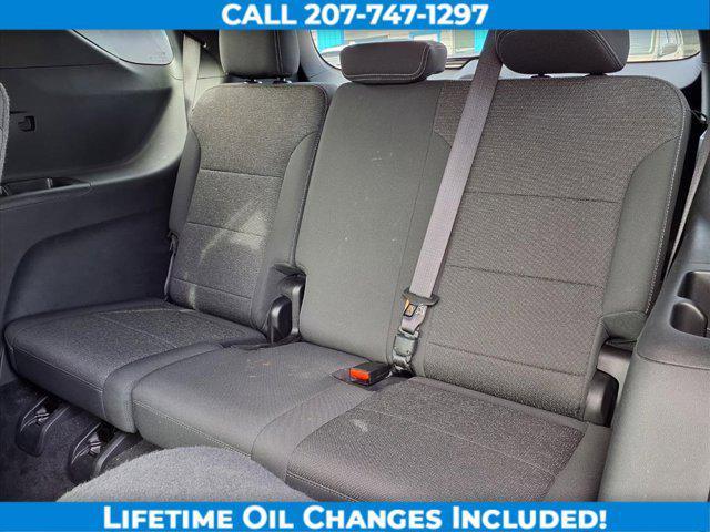 Photo of 2025 Lakeshore Blue Metallic Chevrolet Traverse