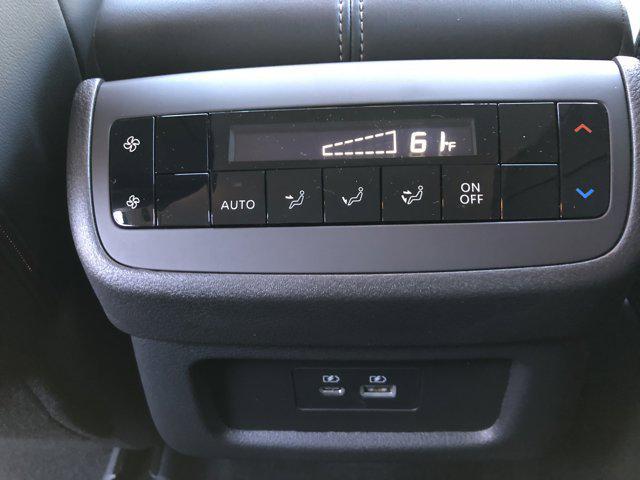 Photo of 2025 EVEREST WHITE Nissan Pathfinder