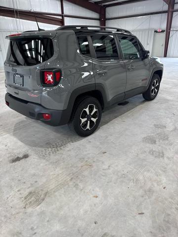 Photo of 2022 Sting Gray Clearcoat Jeep Renegade