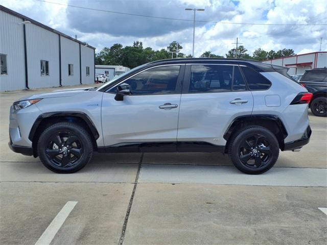 Photo of 2021 Silver Toyota RAV4 Hybrid
