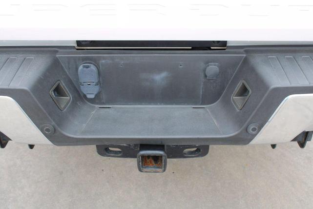Photo of 2018 White Ford F-250