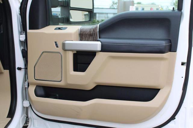 Photo of 2018 White Ford F-250