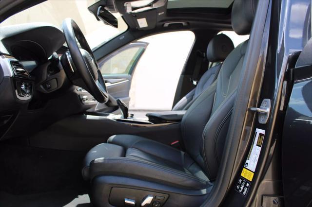 Photo of 2022 Dark Graphite Metallic BMW 530