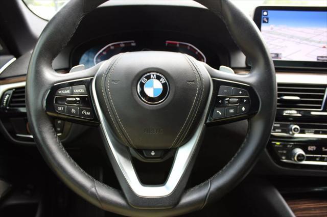 Photo of 2022 Dark Graphite Metallic BMW 530
