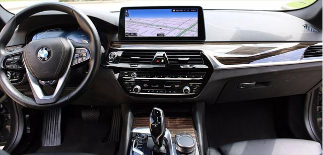 Photo of 2022 Dark Graphite Metallic BMW 530