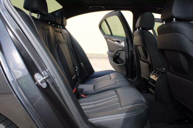 Photo of 2022 Dark Graphite Metallic BMW 530