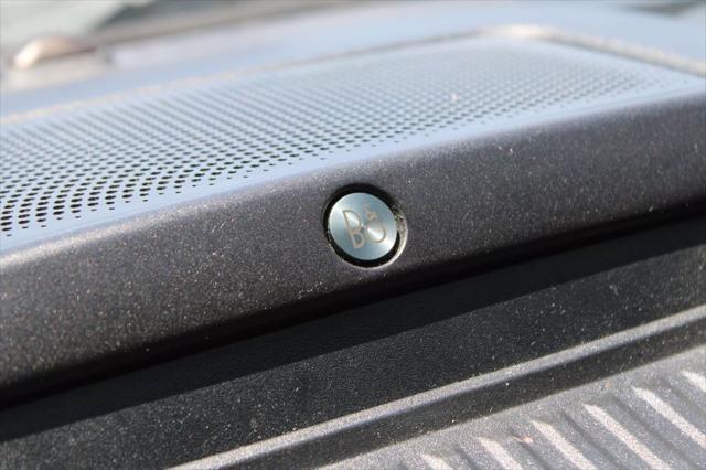 Photo of 2019 Agate Black Metallic Ford F-350