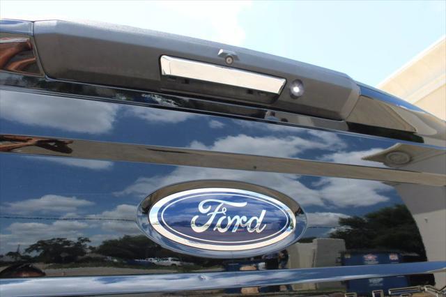 Photo of 2019 Agate Black Metallic Ford F-350