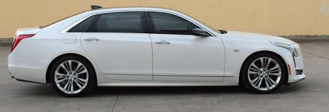 Photo of 2016 Crystal White Tricoat Cadillac CT6