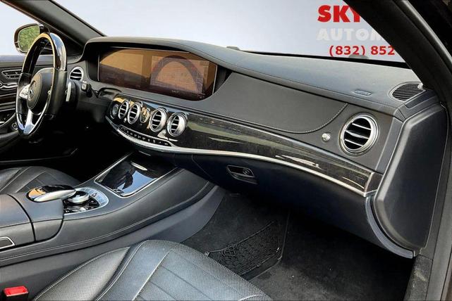 Photo of 2019 Black Mercedes-Benz S-Class