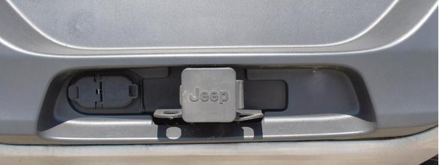 Photo of 2014 Granite Crystal Metallic Clearcoat Jeep Cherokee