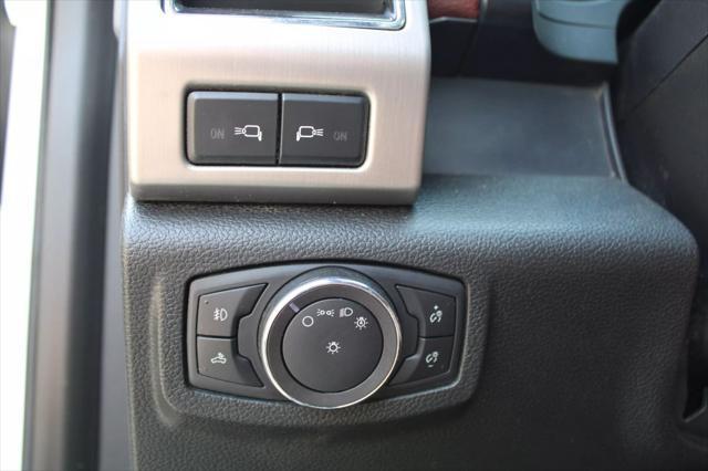 Photo of 2018 White Platinum Metallic Tri-Coat Ford F-350