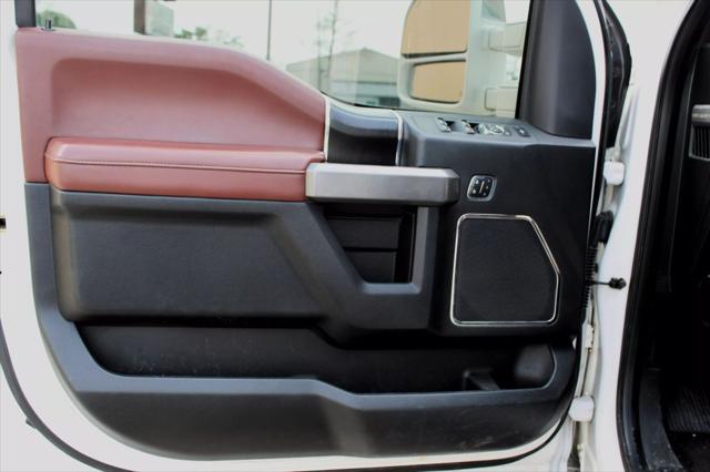 Photo of 2018 White Platinum Metallic Tri-Coat Ford F-350