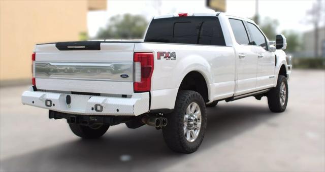 Photo of 2018 White Platinum Metallic Tri-Coat Ford F-350
