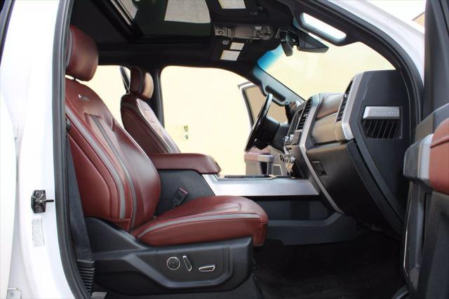 Photo of 2018 White Platinum Metallic Tri-Coat Ford F-350