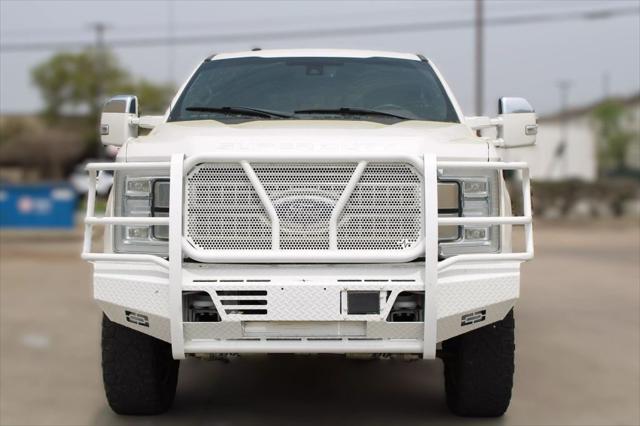 Photo of 2018 White Platinum Metallic Tri-Coat Ford F-350
