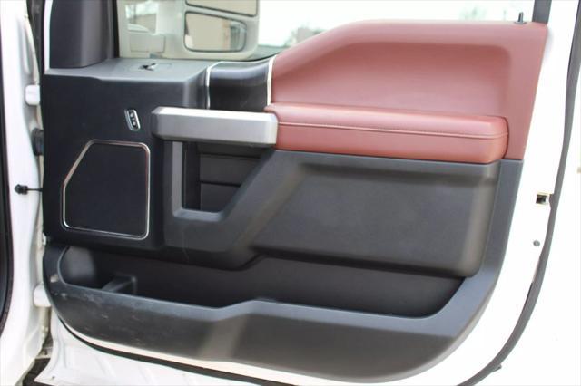 Photo of 2018 White Platinum Metallic Tri-Coat Ford F-350