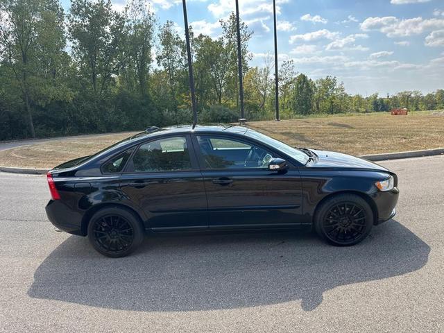 Photo of 2011 Black Stone Volvo S40