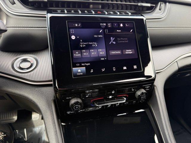 Photo of 2024 Diamond Black Jeep Grand Cherokee L
