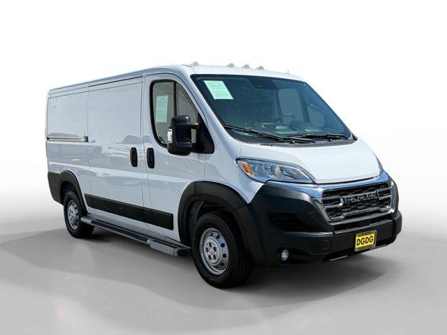 Photo of 2023 Bright White Clearcoat RAM ProMaster 2500