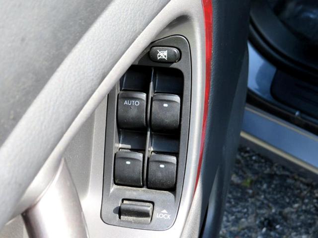 Photo of 2009 Diamond Gray / Quartz Silver Metallic Subaru Outback