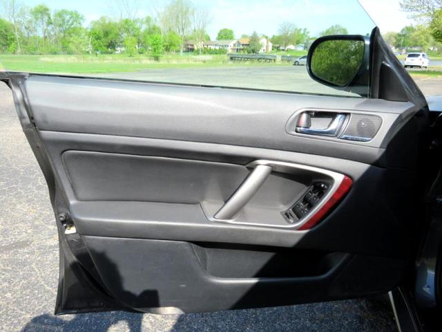 Photo of 2009 Diamond Gray / Quartz Silver Metallic Subaru Outback