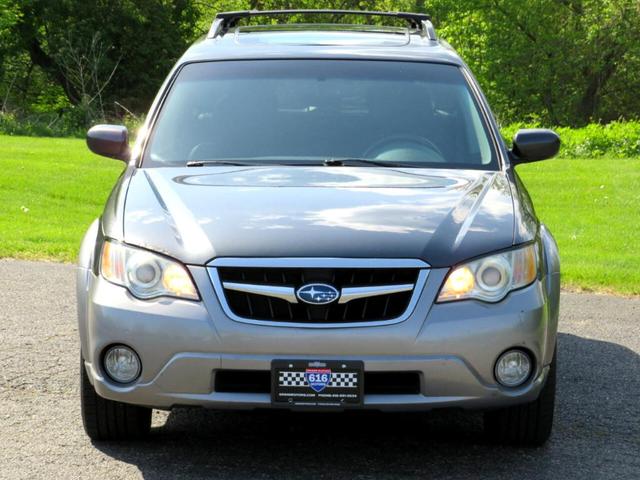 Photo of 2009 Diamond Gray / Quartz Silver Metallic Subaru Outback