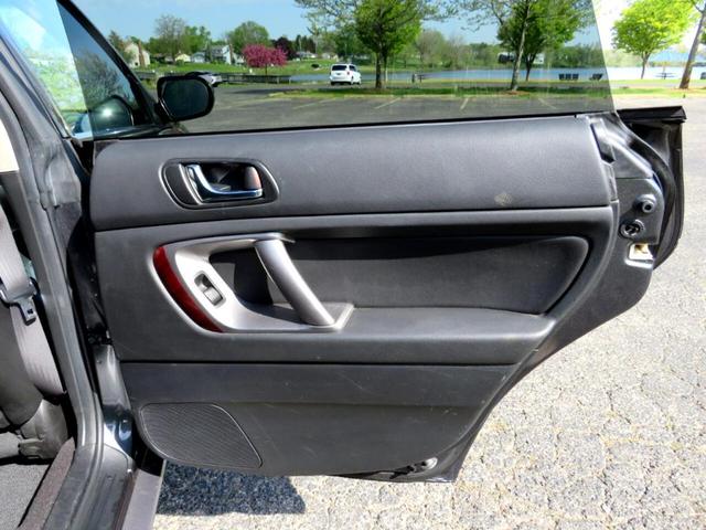 Photo of 2009 Diamond Gray / Quartz Silver Metallic Subaru Outback