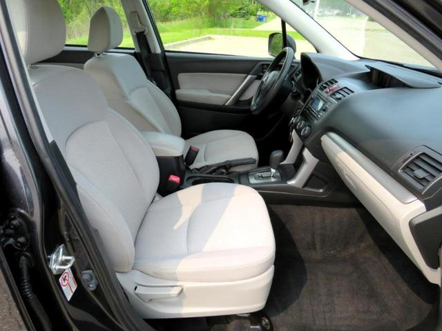Photo of 2015 Dark Gray Metallic Subaru Forester