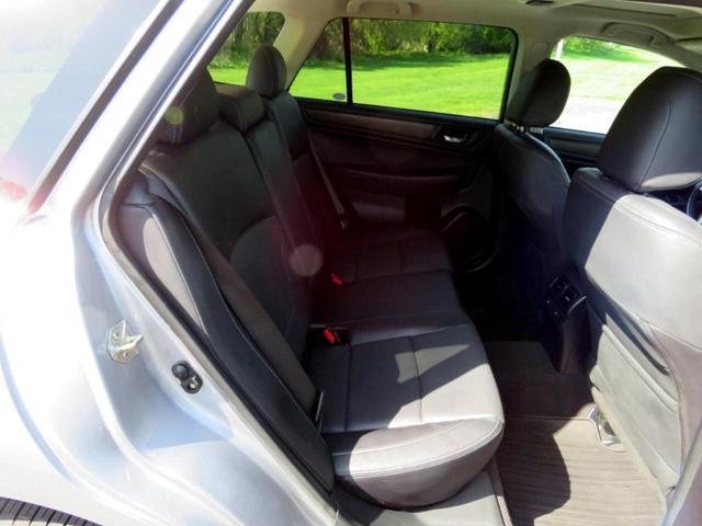 Photo of 2017 Ice Silver Metallic Subaru Outback