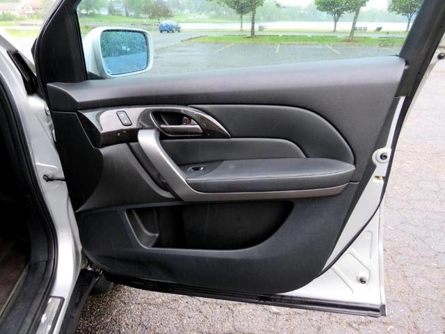 Photo of 2009 Gray Acura MDX